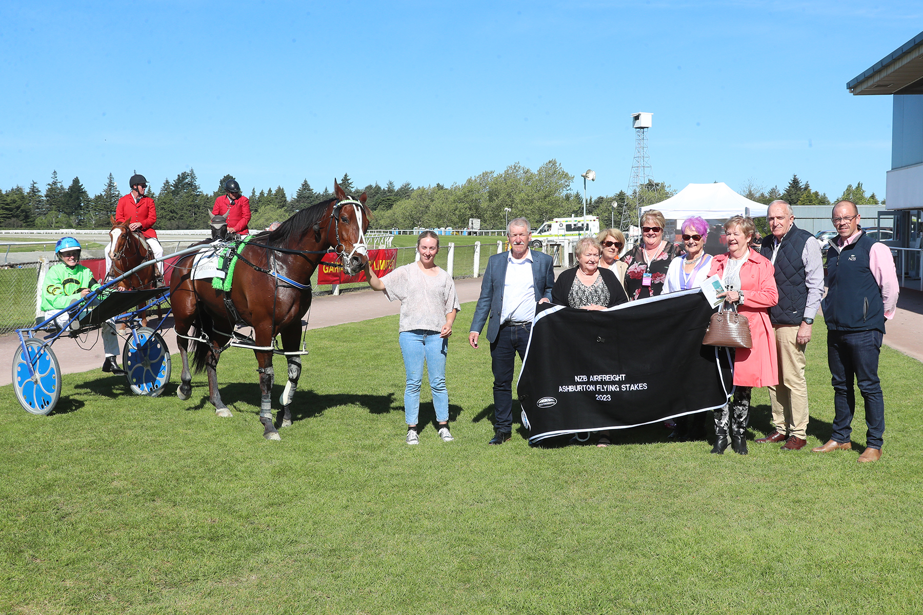 akuta and connections